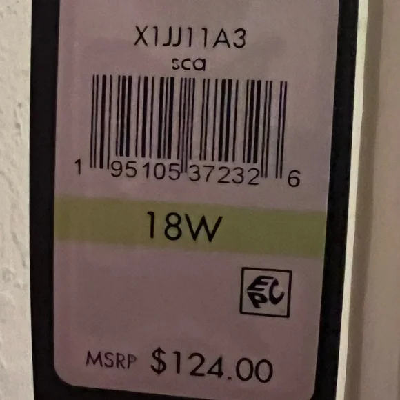 Tommy Hilfiger 18W v-neck red cocktail dress with tie belt. NWT - Picture 4 of 4